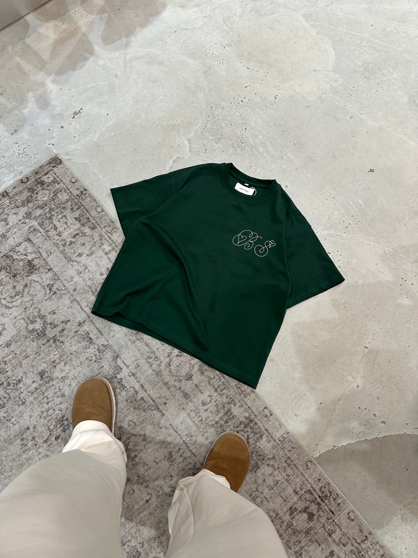 Emerald green love script T-shirt